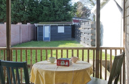Westenschouwen House | Romantic Studio in heart of Westenschouwen — 5 min from the beach!
