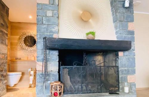 Busserach Apartment | ROMANTIC SUlTE WITH AMAIZING VIEW