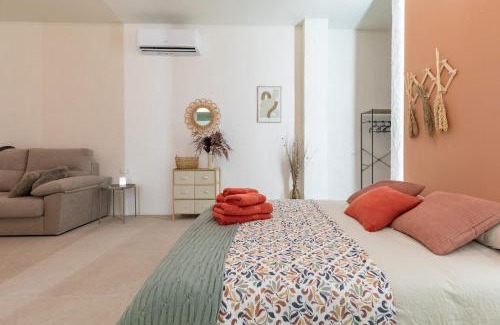 El Pilar Apartment | Romantic Urban Escape Apartment in Valencia