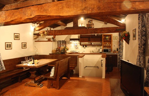 Fabriano Villa | Romantic Villa La Chiesetta with private pool ideal for couples and families