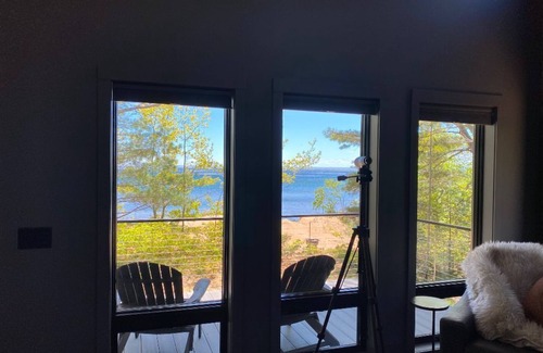 Whitefish Point House | Romantic Waterfront on Whitefish Bay -Lake Superior only 2 miles to Lighthouse