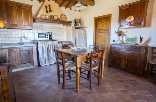 Guardistallo Cottage | Romantic, well-equipped house to relax!