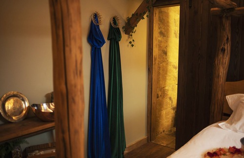 Layer de la Haye Cabin | Romantic Woodland Cabin
