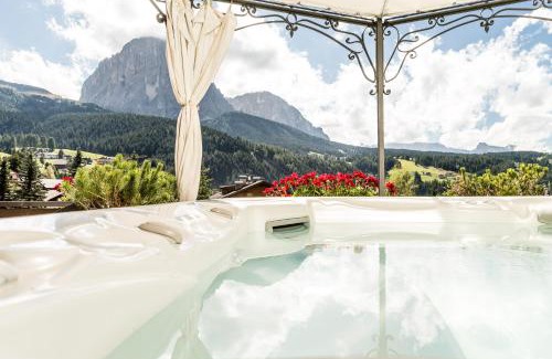 Selva di Val Gardena Hotel | Romantik & Family Hotel Gardenia*S