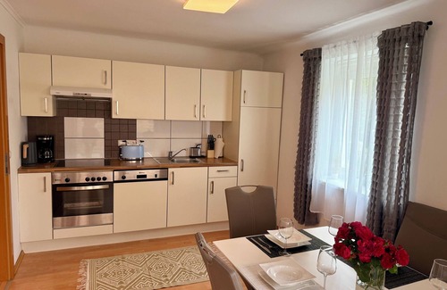 Dobl-Zwaring Apartment | Romantisches und großes Apartment in Dobl bei Graz EG D01