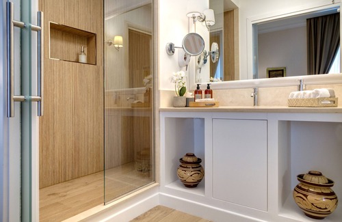 Prati Apartment | ROME BOUTIQUE APARTMENTS luxurious, just minutes from downtown and the Vatican.