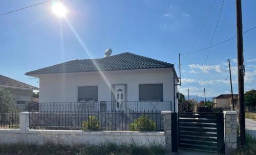 Nestos House | Romeo's Lodge
