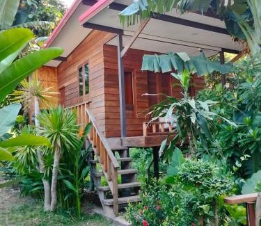 Ko Lanta Bed & Breakfast | Rommai Forest Bungalows