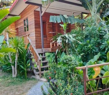 Ko Lanta Bed & Breakfast | Rommai Forest Bungalows