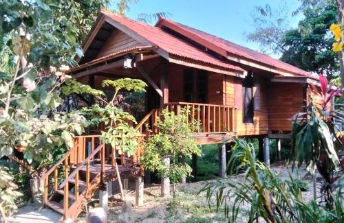 Ko Lanta Bed & Breakfast | Rommai Forest Bungalows