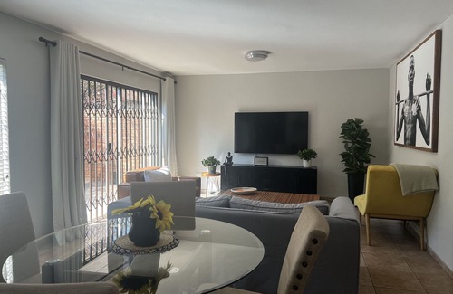 Greater Johannesburg Metropolitan Area House | Roodepoort Smart Home 1