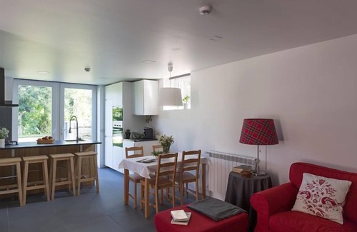 Casteloes Cottage | Roof Houses for 3 people