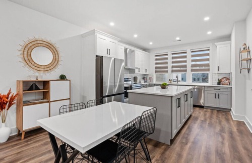 Talbot's Corner House | Rooftop - 3 br - 3.5 bath - 5 beds - Late checkout