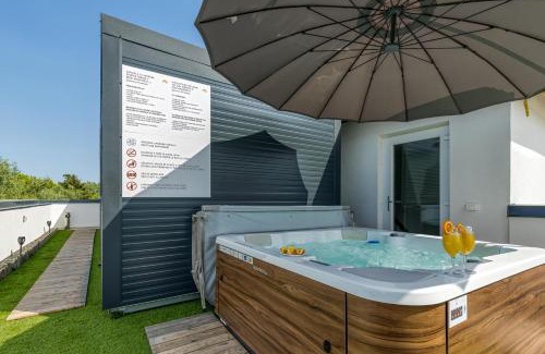 Trebnje House | Rooftop Home With Whirlpool & Sauna - Happy Rentals