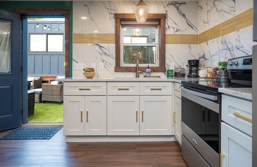 Prescott Condo | Rooftop Patio | Downtown Views | Walk Downtown