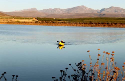 Prince Alfred Hamlet House | Rooikraal Farm Guesthouse and dam