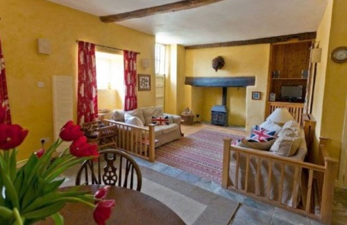 Crediton Other | Rook Cottage · Great Gutton Farm