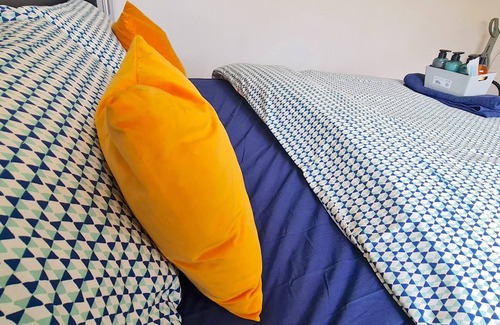 Iver House | Room 1 -Double Room - Wifi - 2 minute walk to Iver Station