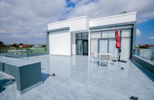 Agbogba Apartment | Room 102 - Uphills Court