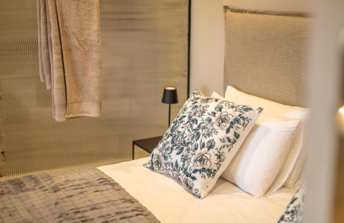 Simondium House | Room 2 - LEO Sky Guest House