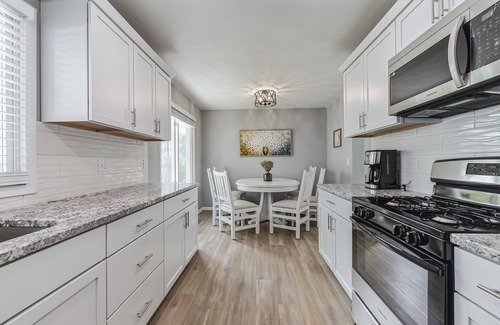 Richfield House | Room 3 in Minneapolis/10 mins to Mall of America