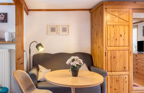 Donaueschingen Apartment | Room 'Apartment 6' with Shared Garden and Wi-Fi