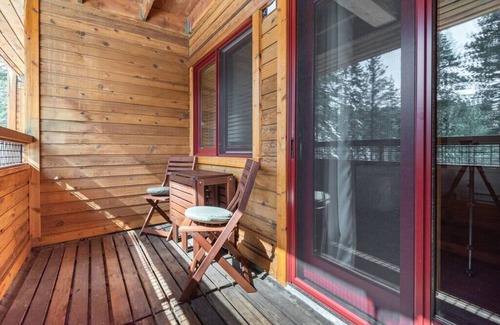 Tahoe Woods Apartment | Room by Palisades Tahoe w/heated pl & tub access.