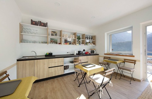 Domegge di Cadore Apartment | Room 'Camera G Beige' with Lake View, Shared Terrace and Wi-Fi
