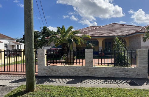 West Little Havana House | Room Cozy 2.