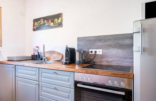 Horrenberg Apartment | Room 'Doppelzimmer 1' with Shared Terrace, Shared Garden and Wi-Fi