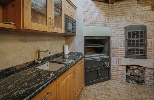 Palacios de la Sierra Apartment | Room 'El Castillo' with Shared Terrace, Shared Garden and Wi-Fi