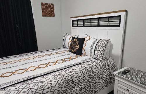 Hartford House | Room for rent in Apartment