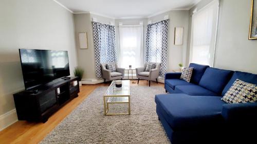 Hartford House | Room for rent in Apartment