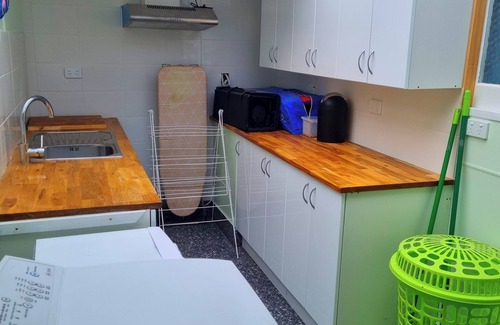 Foxton Beach House | Room for the whole family.and friends.!