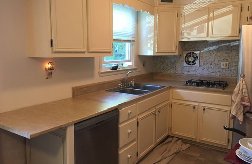 Somers Point House | Room in a Charming Shared House in enjoyable Somers PT.,along walking-bike path.