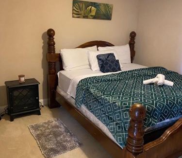 Frederick House | Room in a mansion