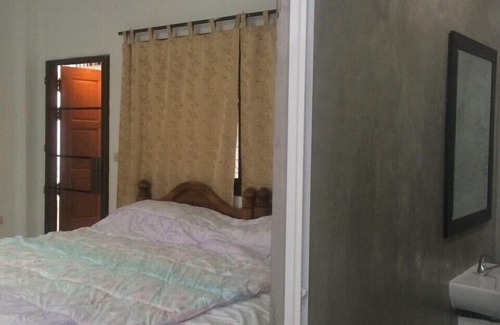 Pa Daet Bed & Breakfast | Room in Aviary styled environment, a chatters' space that can seat 11 pax