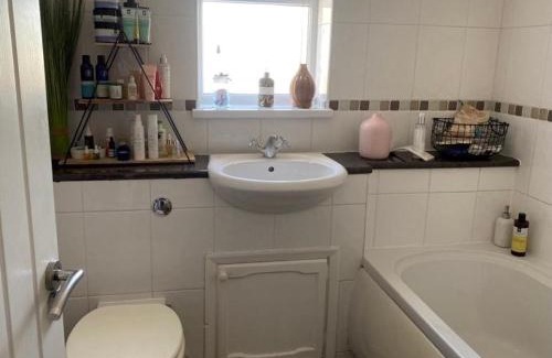 Vale of Glamorgan House | Room in house with breakfast incuded