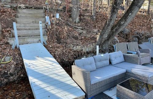 Greenwich House | Room in Lake Home - 2BR 1BA Kitchenette