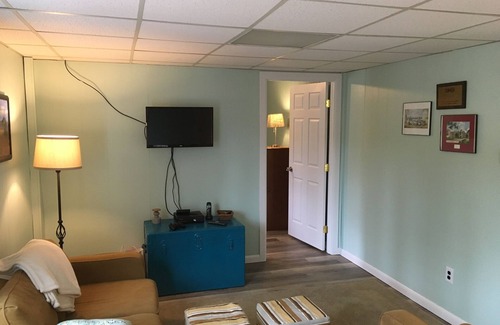 Pine Grove Mills House | Room in Penn State area