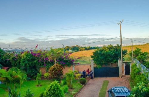 Ambohibao Villa | Room in Villa - The Elegant Villa Alexandre Near Ivato Airport.'