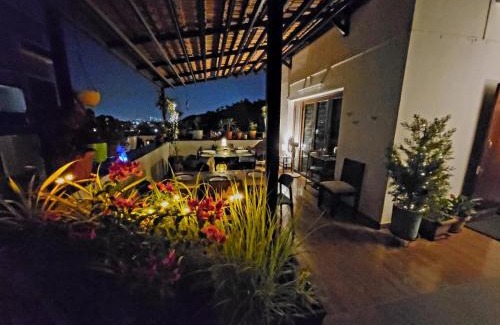 Cooke Town House | Room lux in the premium apartments Black Orchid