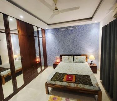 Cooke Town House | Room lux in the premium apartments Black Orchid