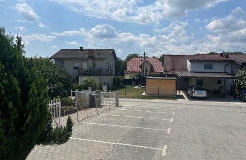 Maribor Bed & Breakfast | Room Oaza Miru