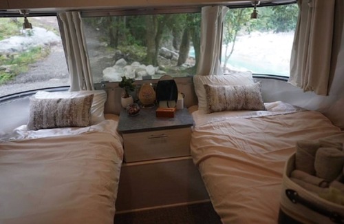 Higashiomi RV Rental | Room only Bring your own meals Trailer house /Higashiomi City Shiga