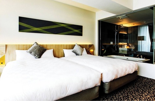 Saga Hotel | Room only Club Room Deluxe Twin 37 square meter/Saga Saga