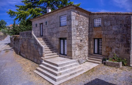 Sortelha Apartment | Room 'Vento Que Sôa' with Mountain View, Wi-Fi and Air Conditioning