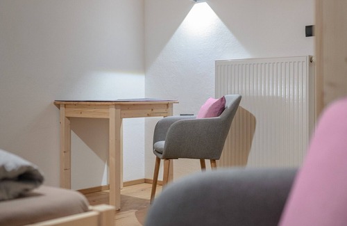 San Cipriano Bed & Breakfast | Room 'Veraltenhof Rosengarten' with Mountain View, Shared Terrace and Shared Garden