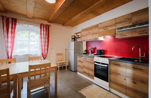 San Cipriano Bed & Breakfast | Room 'Veraltenhof Tschafon' with Mountain View, Shared Terrace and Shared Garden