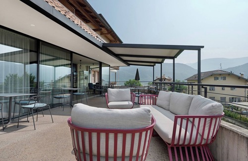 Sankt Josef Am See Apartment | Room 'Weinbergblick' with Mountain View, Shared Pool and Wi-Fi